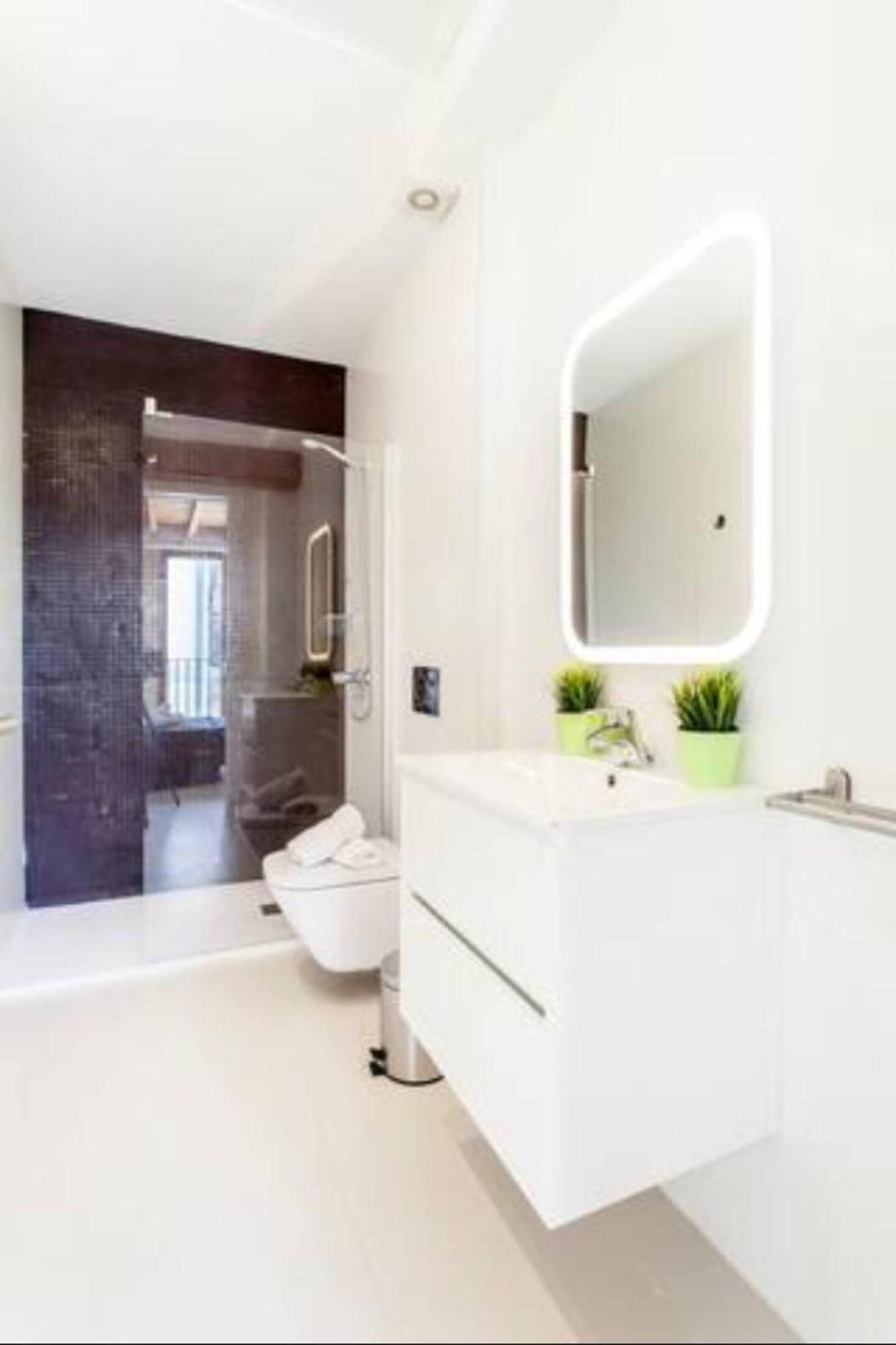 Apartamento Soleado En Plaza Del Carmen Valencia Eksteriør billede